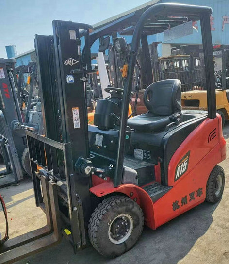 二手杭州1.5吨叉车